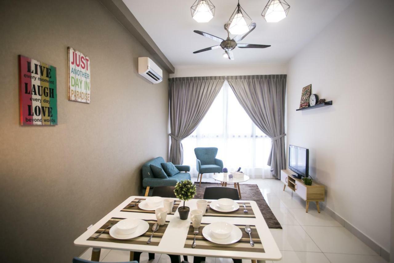 Econest Apartment By The One - Educity Nusajaya Nusajaya  Exterior photo