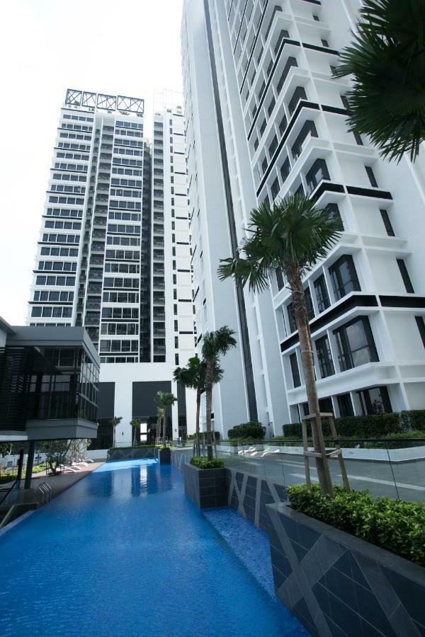 Econest Apartment By The One - Educity Nusajaya Nusajaya  Exterior photo